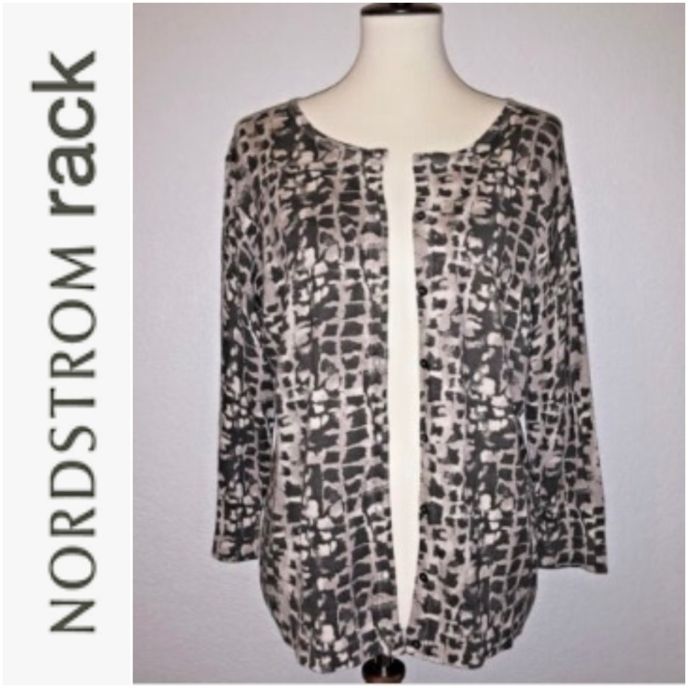 Nordstrom Rack Cardigan Sweater XL Animal Print